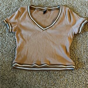 V-neck crop top